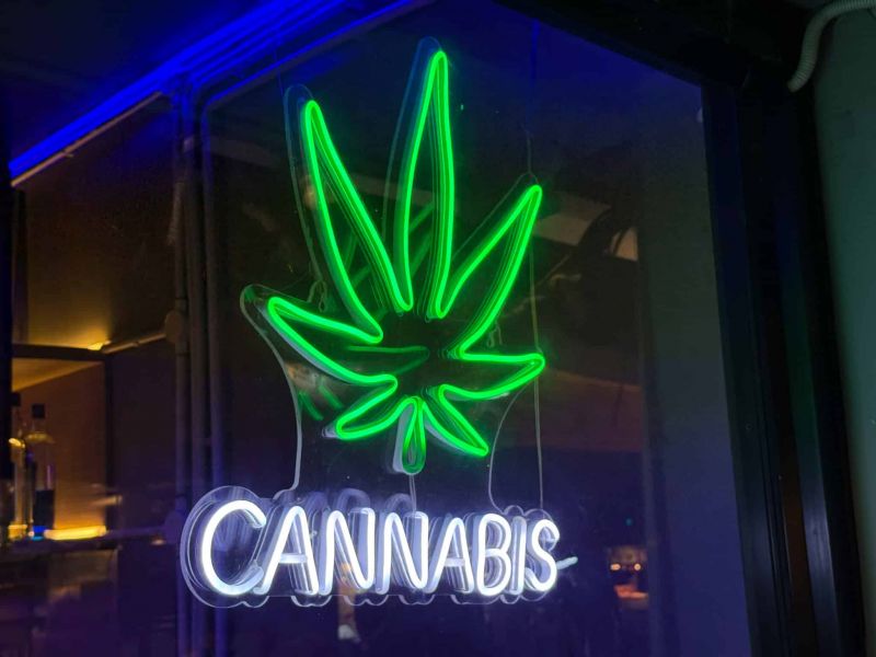 Cannabis Neon Sign